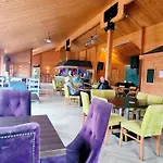 The Seaflower - With Views *