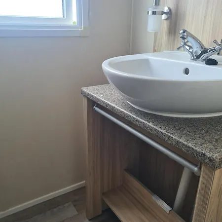 The Seaflower - With Views * Millom