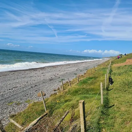 The Seaflower - With Views * Millom
